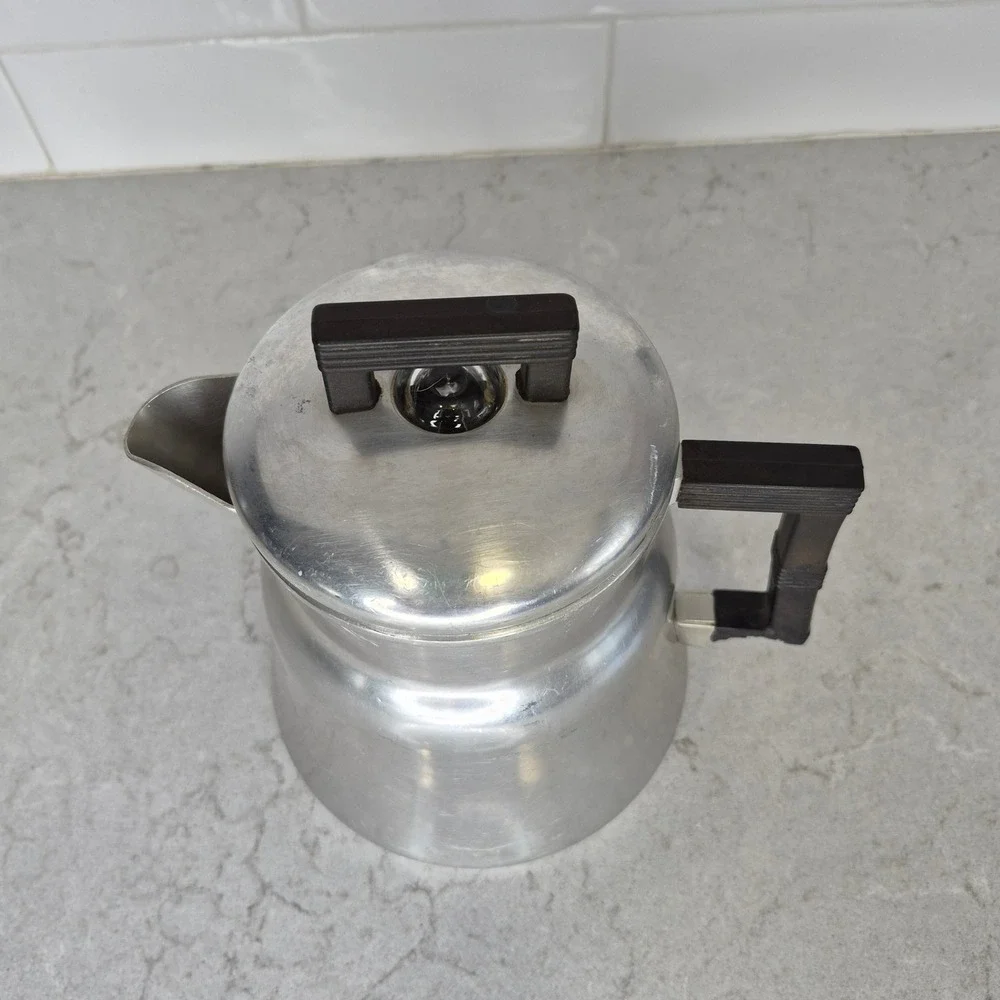 Wear-Ever Coffee Percolator Vintage 5062‎ 8 Cup Silver